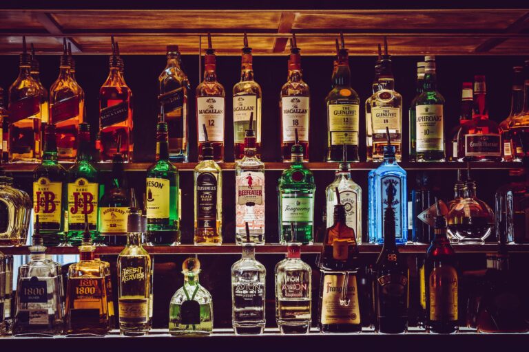What’s Better: Bartab or Beverage Package?
